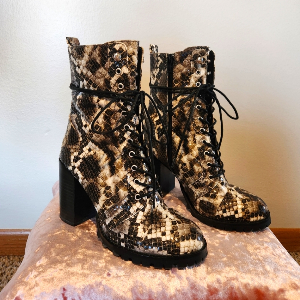 Dolce Vita Snakeskin Boots Size 7